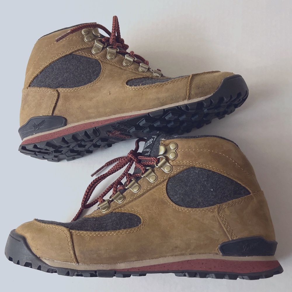 Danner Dry Womens Jag Hiking Boots Waterproof Lace Up LeatherTan SZ 7